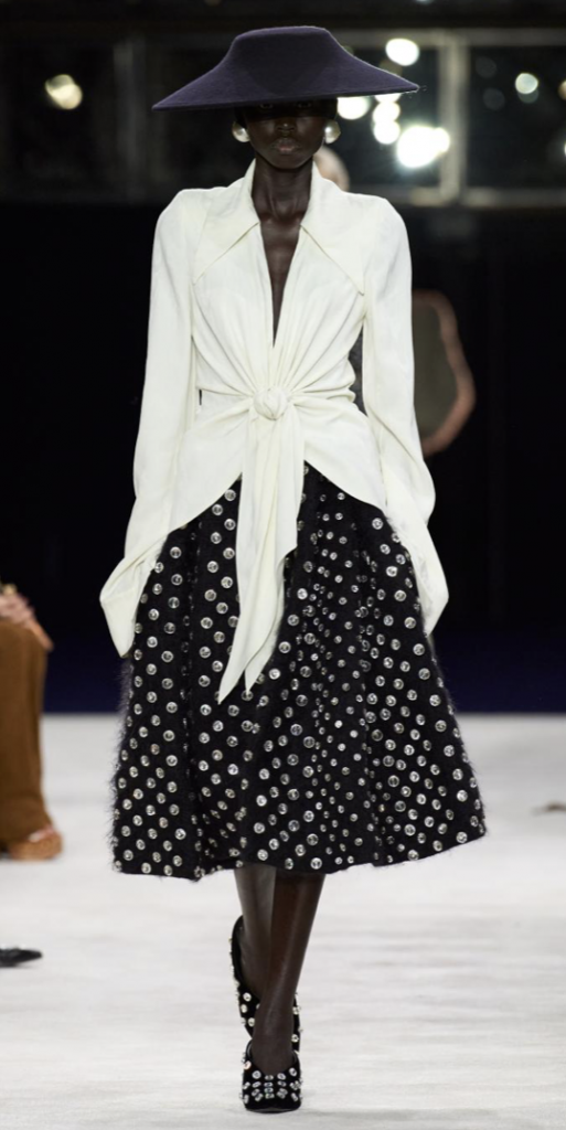 Black and white look at Balmain's fall- winter 2023 fashion show one of the key fashion trends